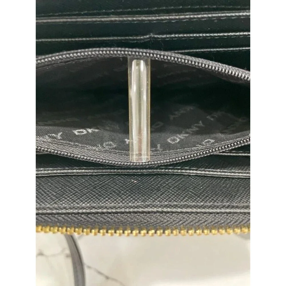 DKNY euc leather quilted wristlet/wallet